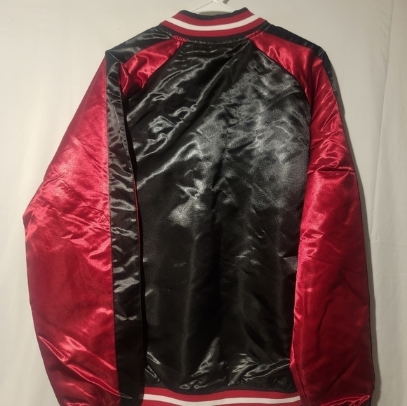 Men's Mitchell & Ness Atlanta United FC Special  Satin Full-Snap Size Large - Picture 2 of 6